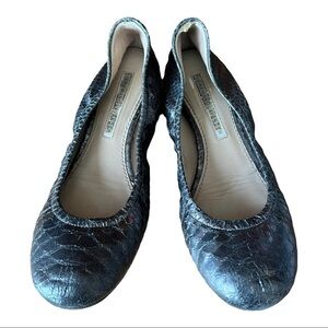 Vera Wang Lavender Shoes‎ Women's Ballet Flats Leather Snake Size 4 Girls size 2